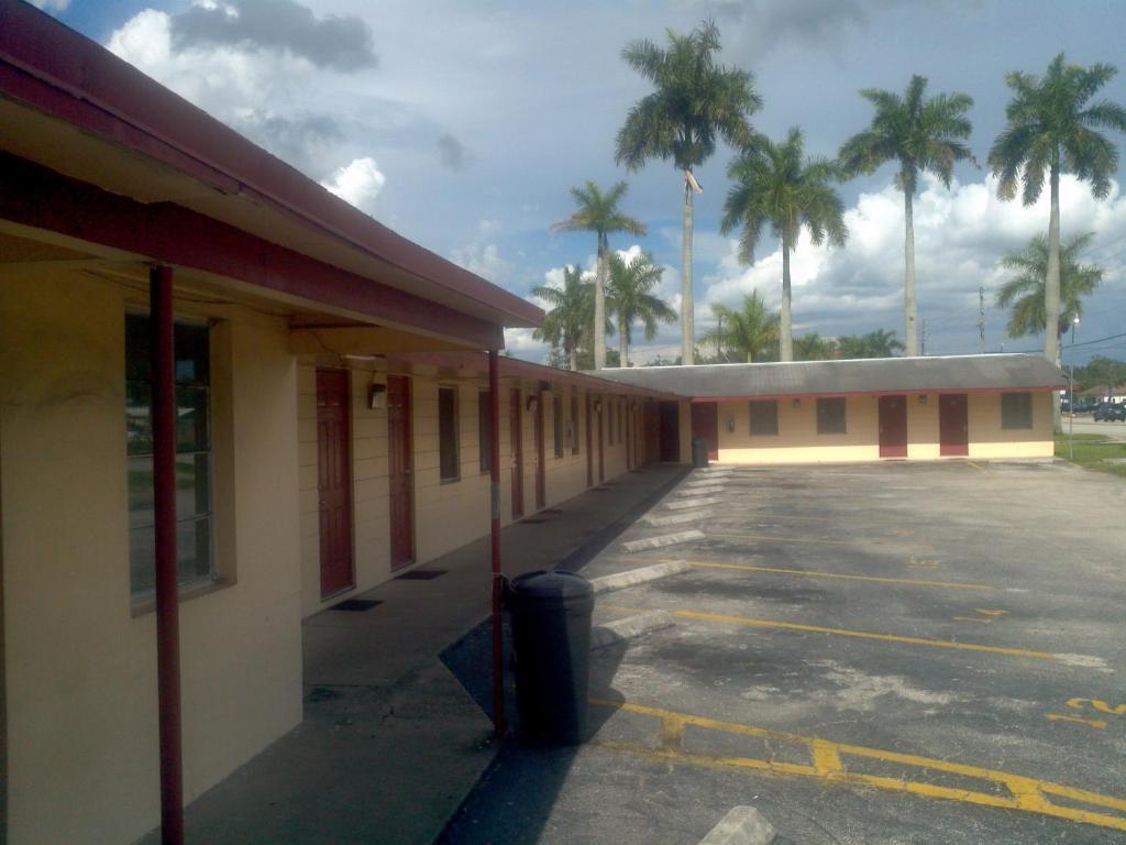 Palm City Motel Fort Myers Exterior photo