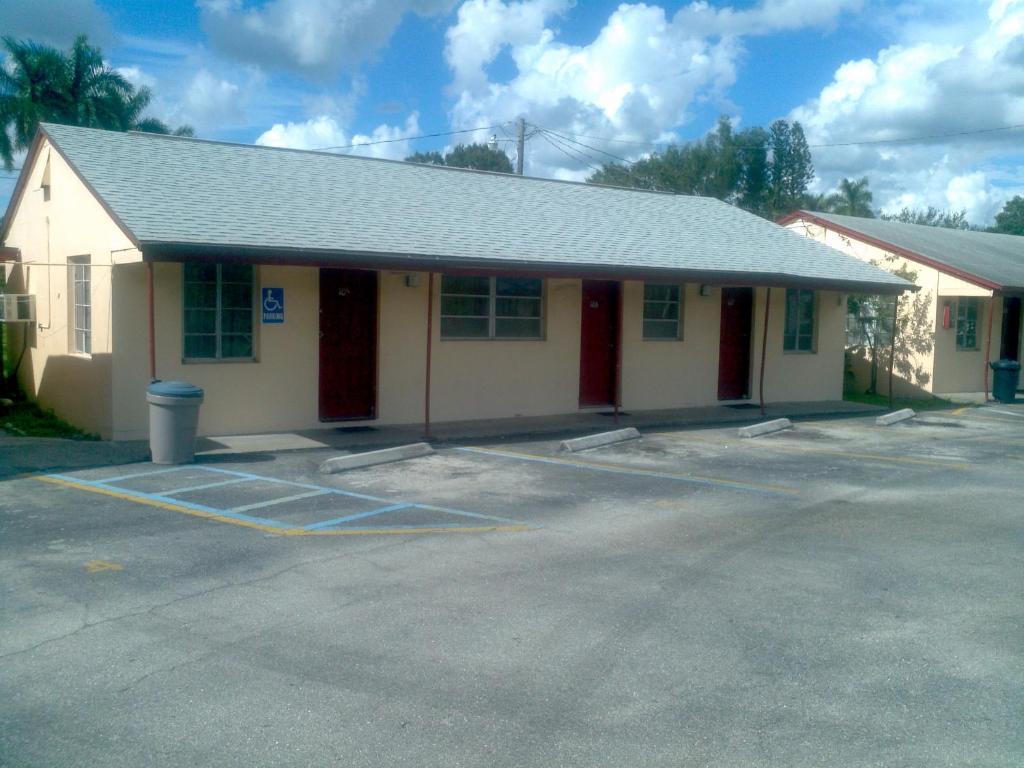 Palm City Motel Fort Myers Exterior photo